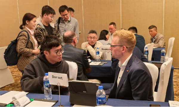 1748412171428720.png s_5ff4f70dc8f342dc8f23c04a121ae3ee.png